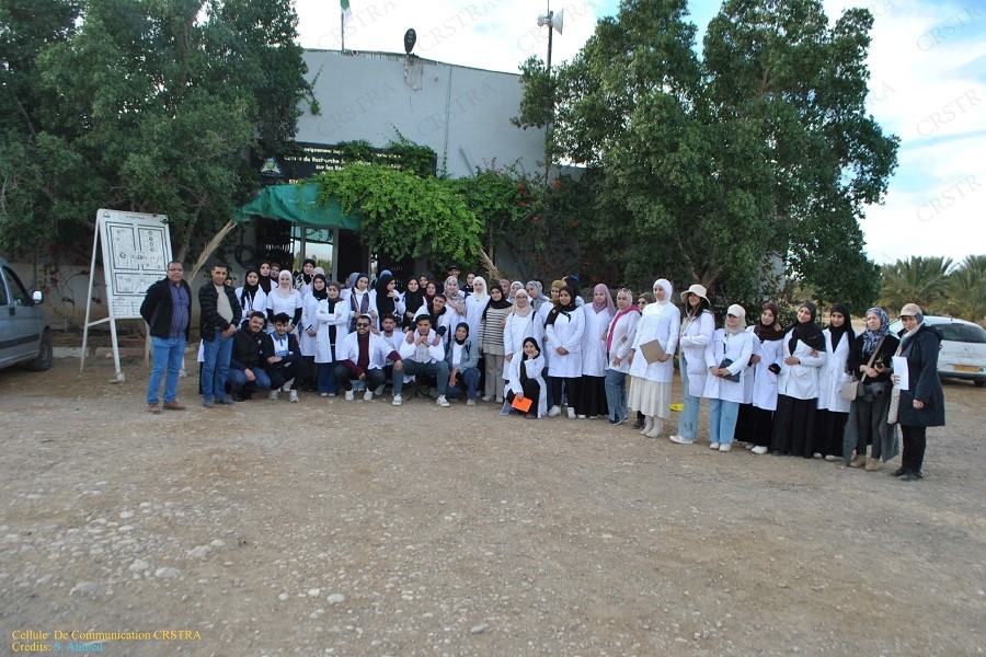 زيارة طلاب ماستر بيولوجيا الحيوية النباتية لمحطة الوطاية بمركز CRSTRA