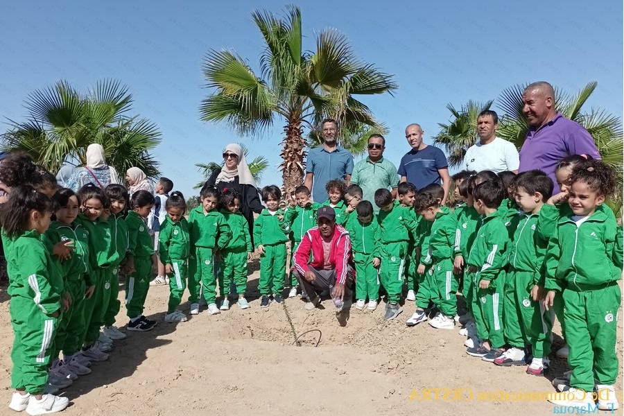 Participation du CRSTRA Biskra à la Campagne Nationale de Plantation d’Arbres