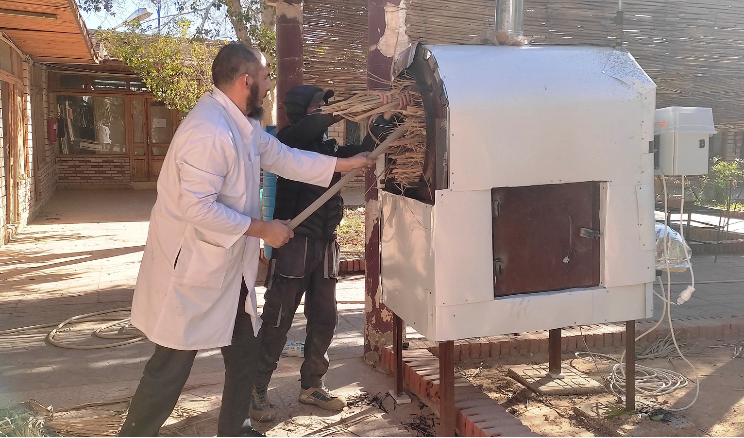 four-en-fonctionnement-equipe-en-action